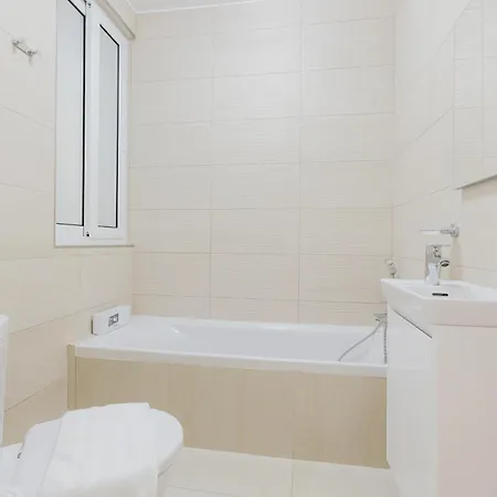 Apartamento Cityscape 3bed Close To Centre By Homely