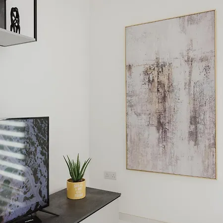 Cityscape 3bed Close To Centre By Homely Apartamento *
