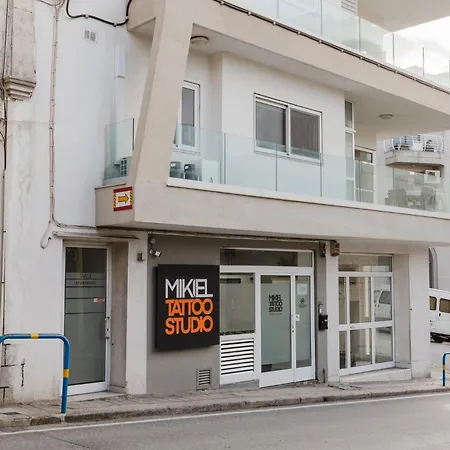 Cityscape 3bed Close To Centre By Homely